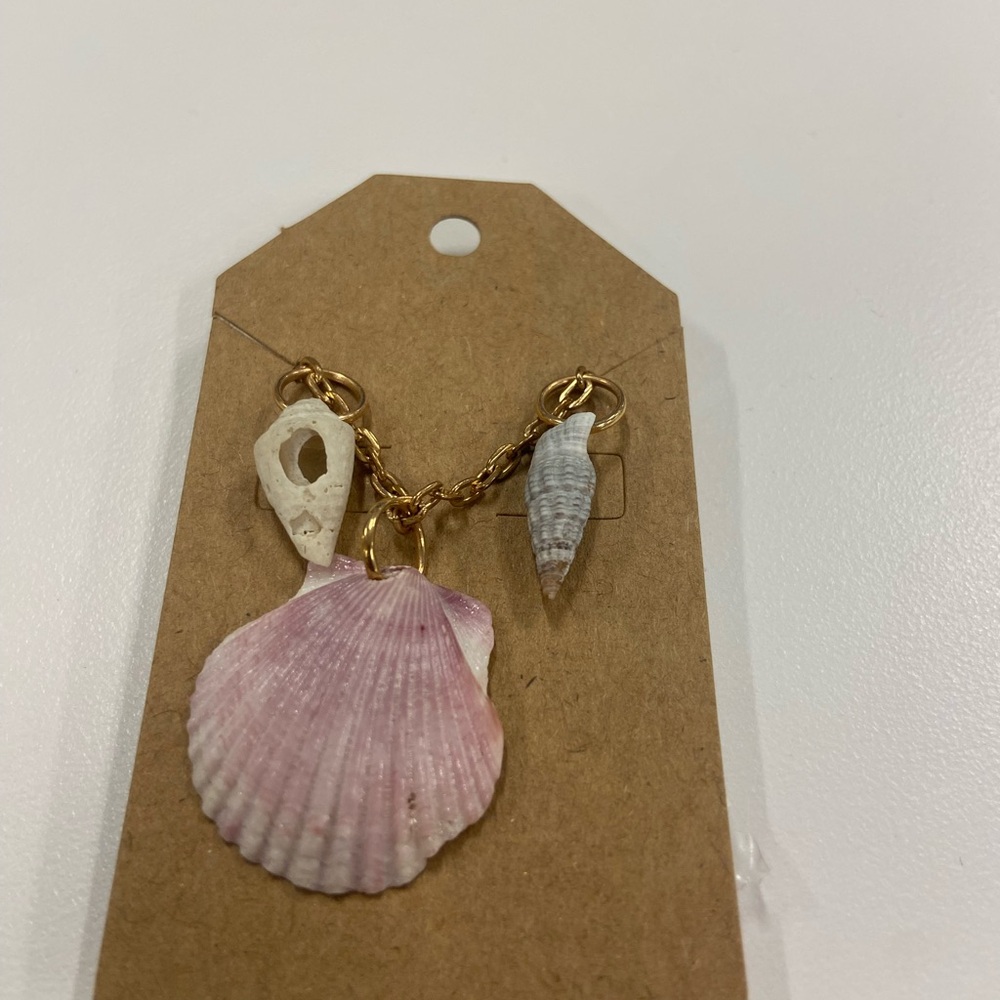Gold Chain Necklace with Shell Pendants